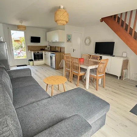 Jolie Maison Bord De Nyaraló Dinard